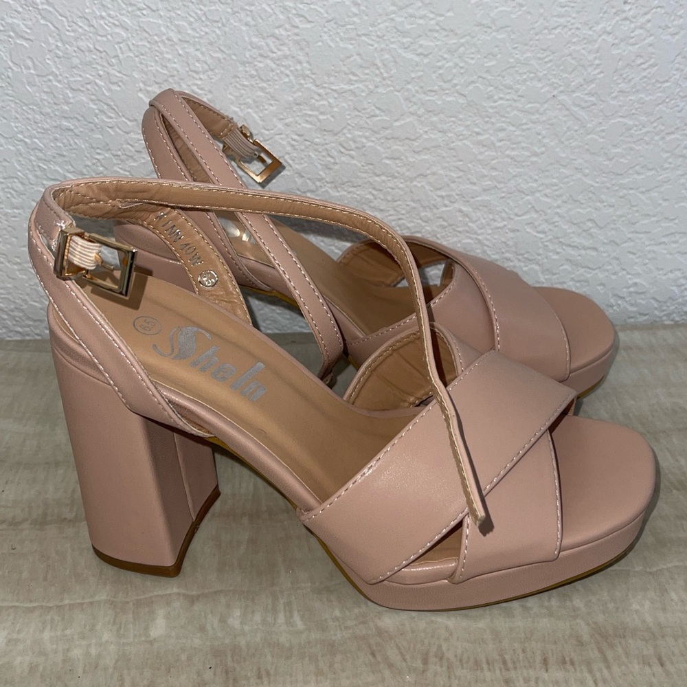 SHEIN NWOT Nude Blush Platform Block Heel Sandals Size 6.5